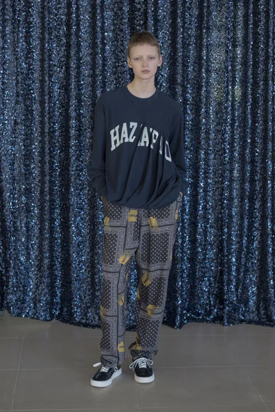Look 15